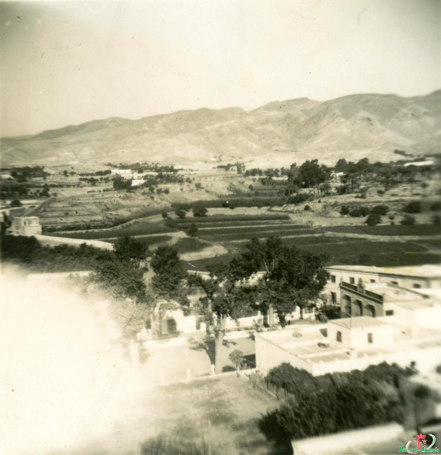 Vista de la Plaza de Huércal desde el Cerro el calvario. 1956