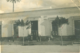 Fachada del Bar Centro en la Plaza de Huércal. 1948