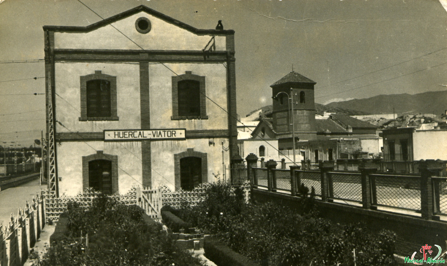 Estación del tren y el cine de Huércal